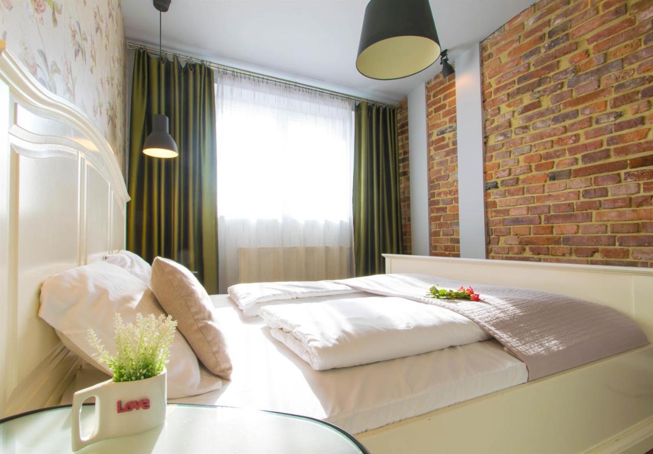 Krupnicza Modern Old Town Apartments - By Upstairs Cracóvia Exterior foto