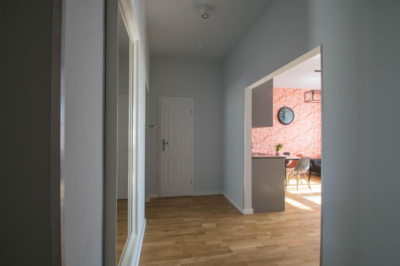 Krupnicza Modern Old Town Apartments - By Upstairs Cracóvia Exterior foto