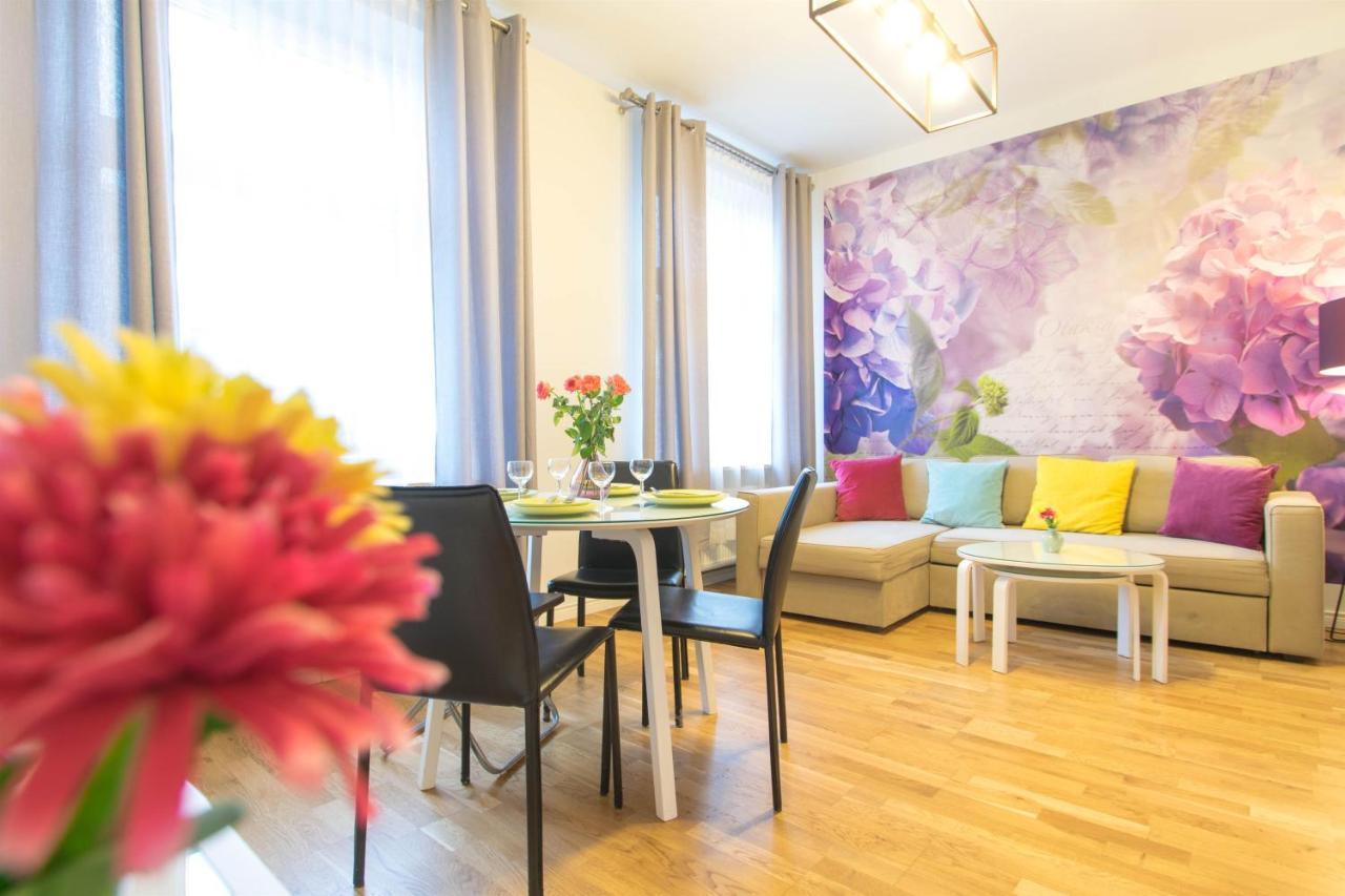 Krupnicza Modern Old Town Apartments - By Upstairs Cracóvia Exterior foto